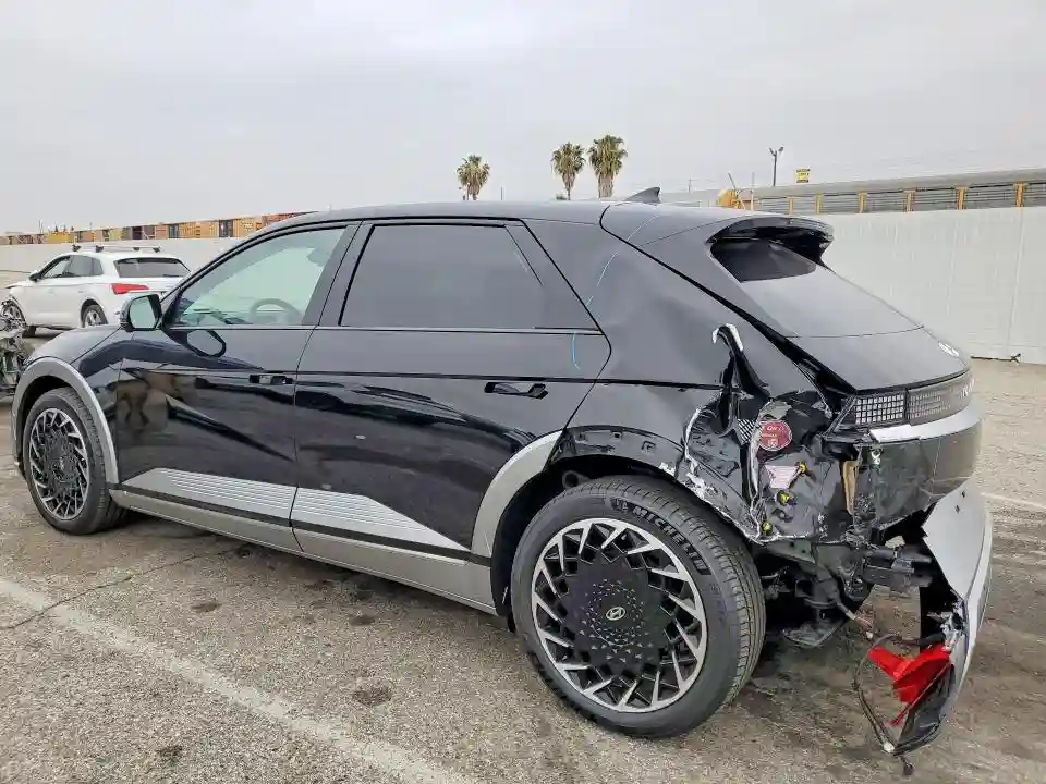 KM8KRDAFXPU207941 2023 HYUNDAI IONIQ-1