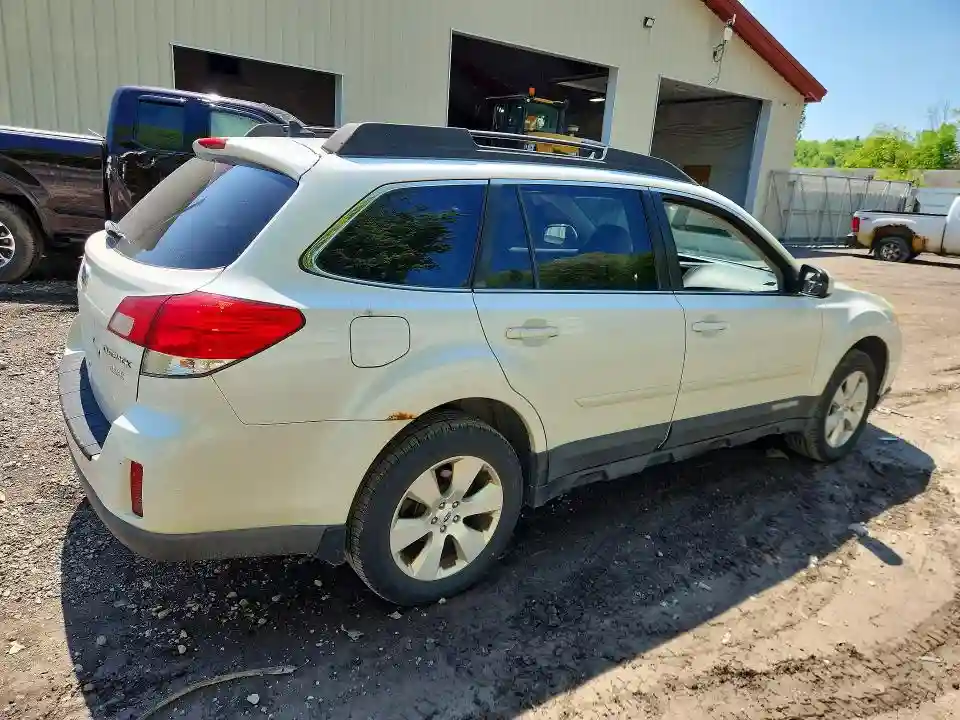 4S4BRBJC1C3207031 2012 SUBARU OUTBACK-2