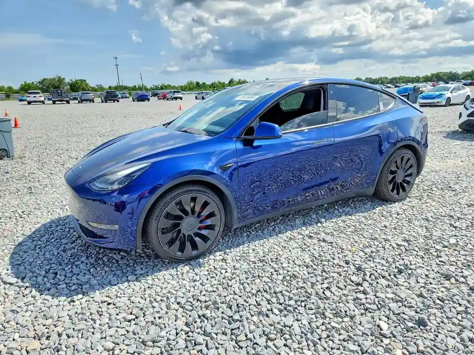 7SAYGDEF3NF372818 2022 TESLA MODEL Y-0