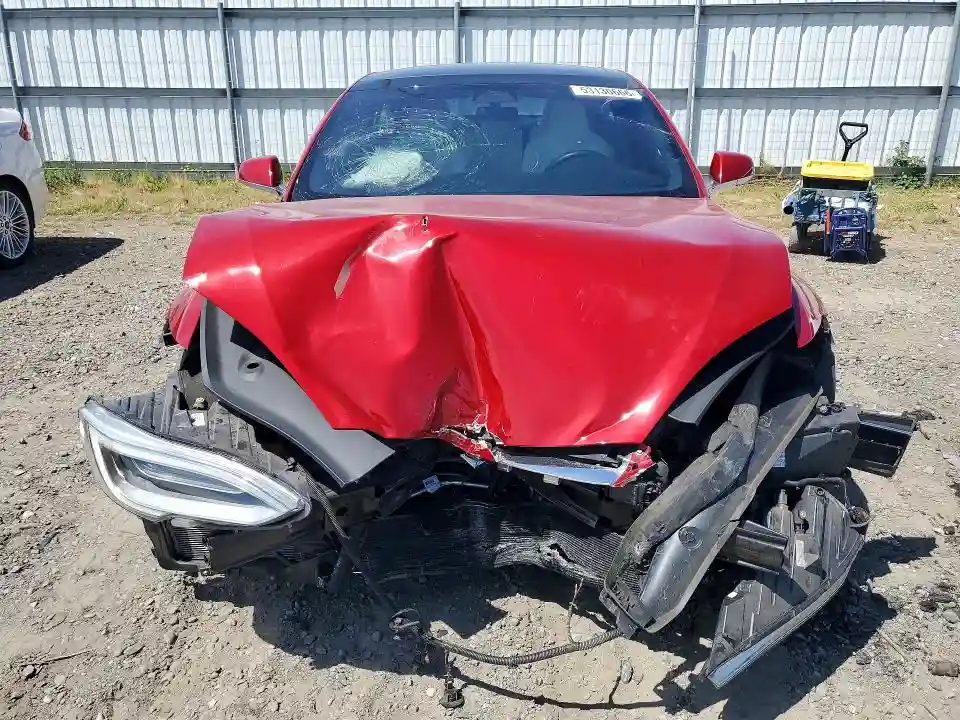 5YJSA1E28JF297429 2018 TESLA MODEL S-4