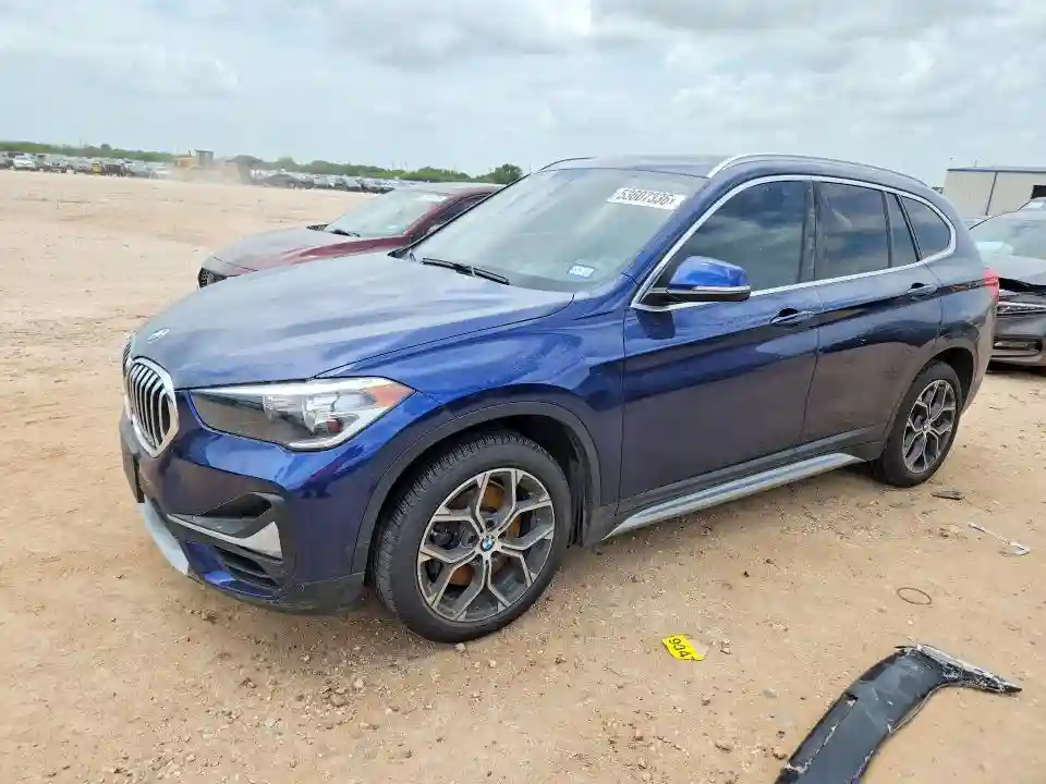 WBXJG7C07L5P29031 2020 BMW X1-0
