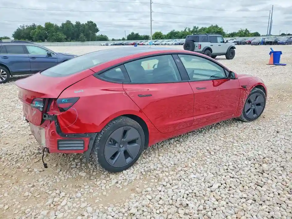 5YJ3E1EA3PF494713 2023 TESLA MODEL 3-2