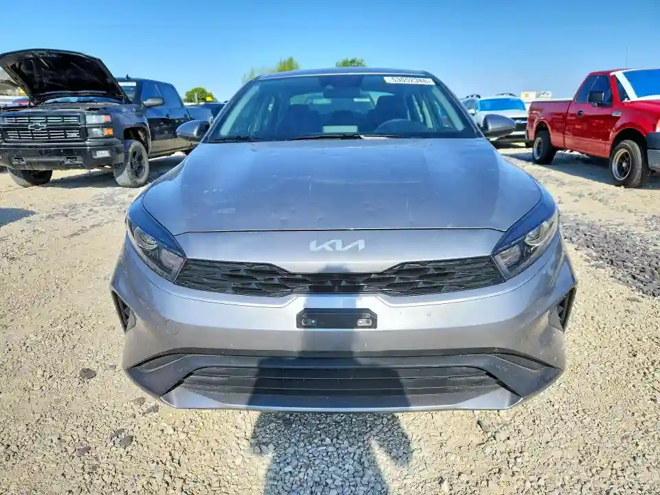 3KPF24AD9RE704683 2024 KIA FORTE-4