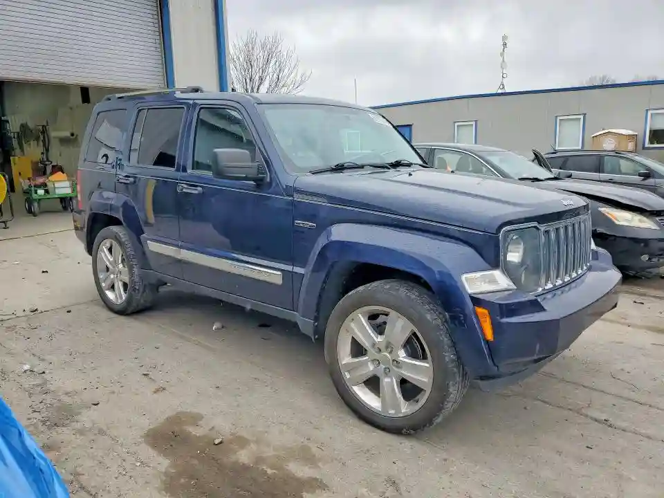 1C4PJMFKXCW131563 2012 JEEP LIBERTY-3