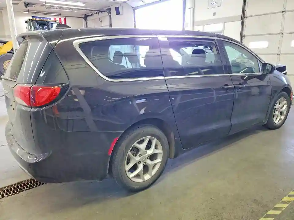 2C4RC1BG2HR833234 2017 CHRYSLER PACIFICA-2