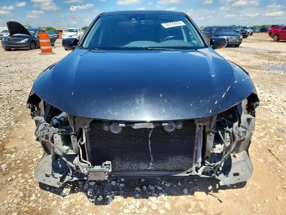 1HGCR3F9XGA027903 2016 HONDA ACCORD-4