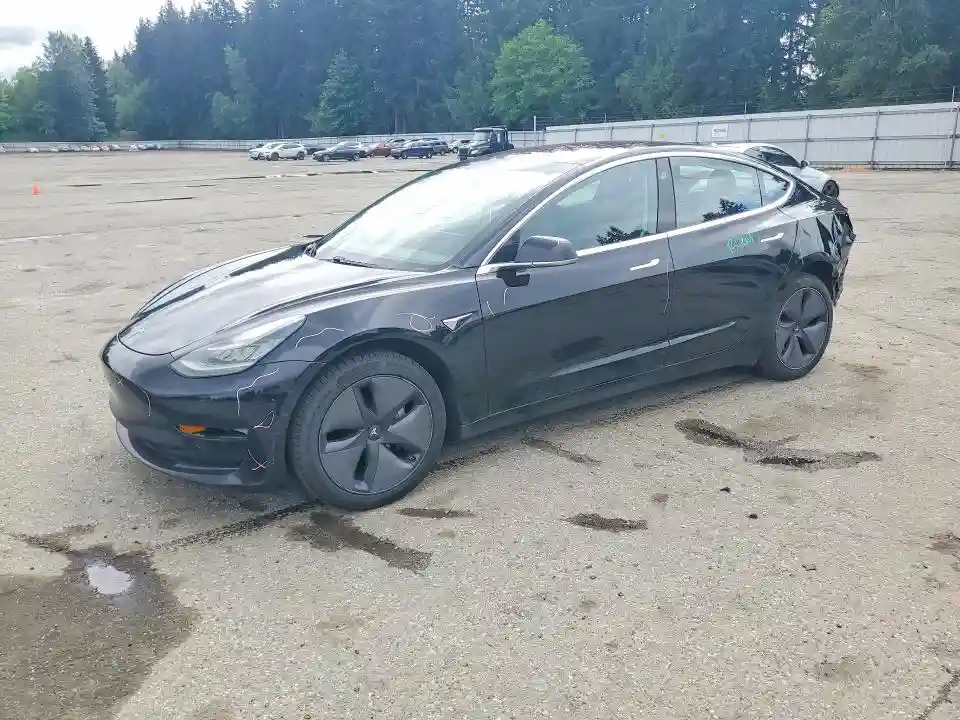 5YJ3E1EA9JF033801 2018 TESLA MODEL 3-0