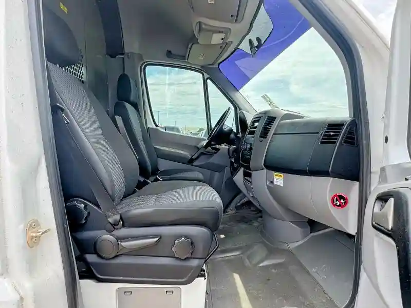 WDYPE8CC6D5731257 2013 FREIGHTLINER SPRINTER-4
