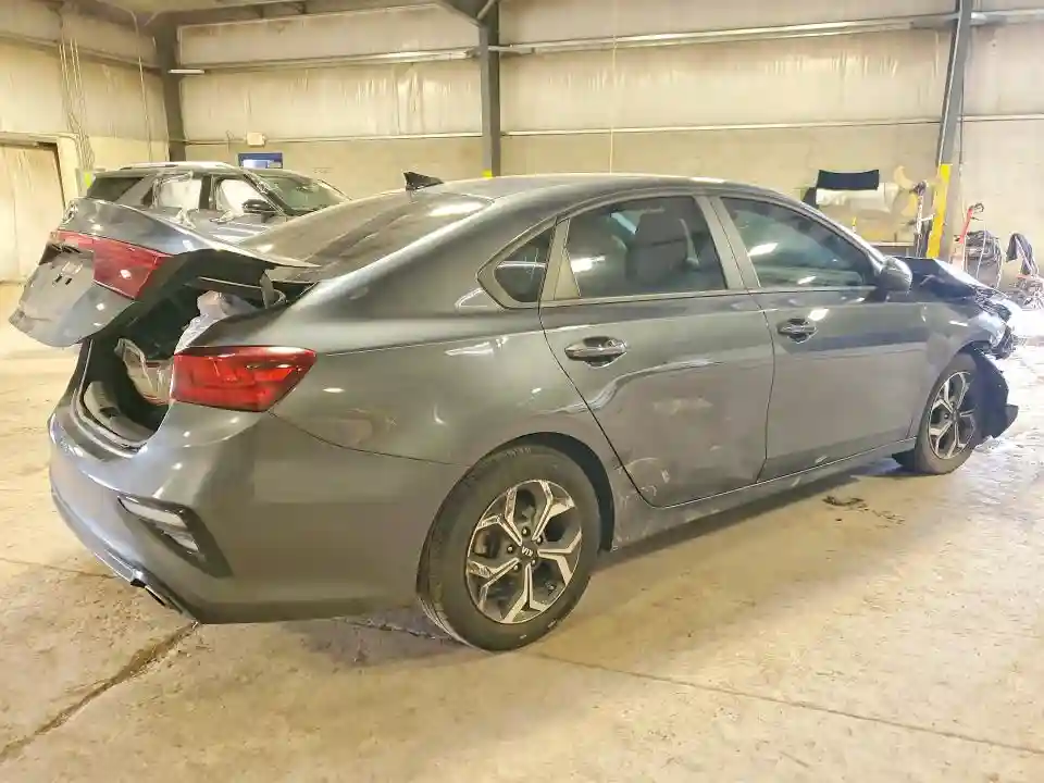 3KPF24AD6ME351599 2021 KIA FORTE-2