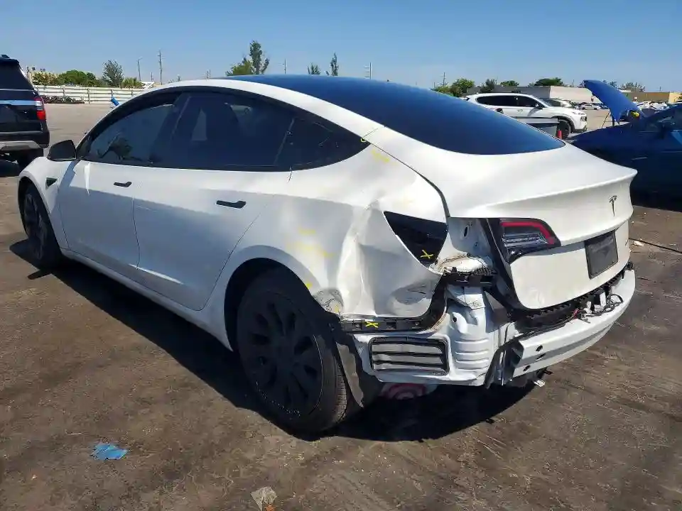 5YJ3E1EB6PF393626 2023 TESLA MODEL 3-1