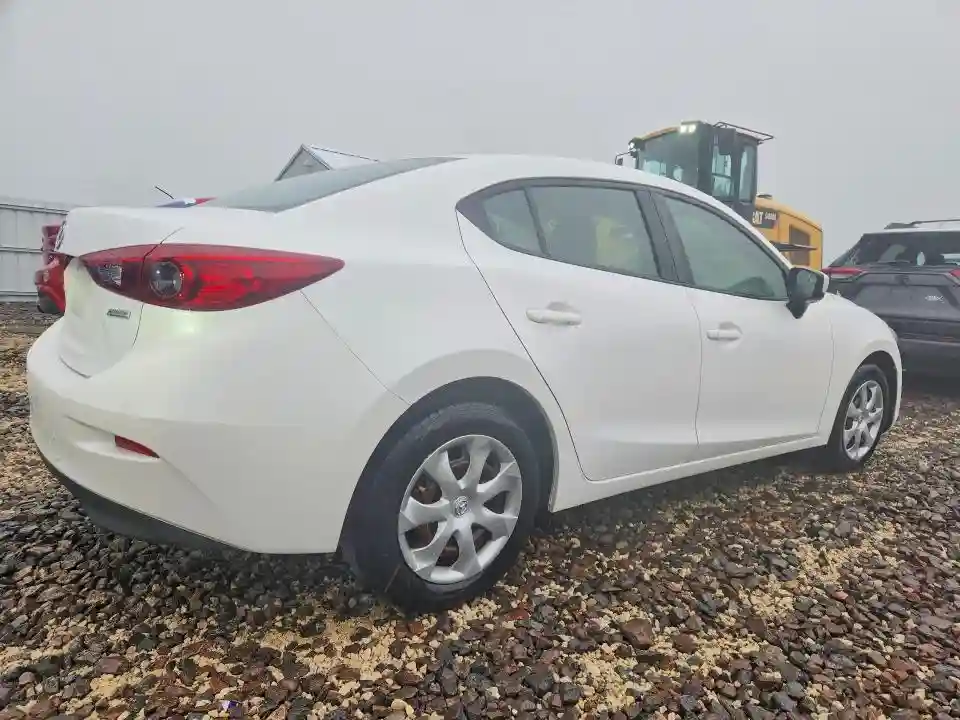 3MZBN1U77JM231223 2018 MAZDA 3-2