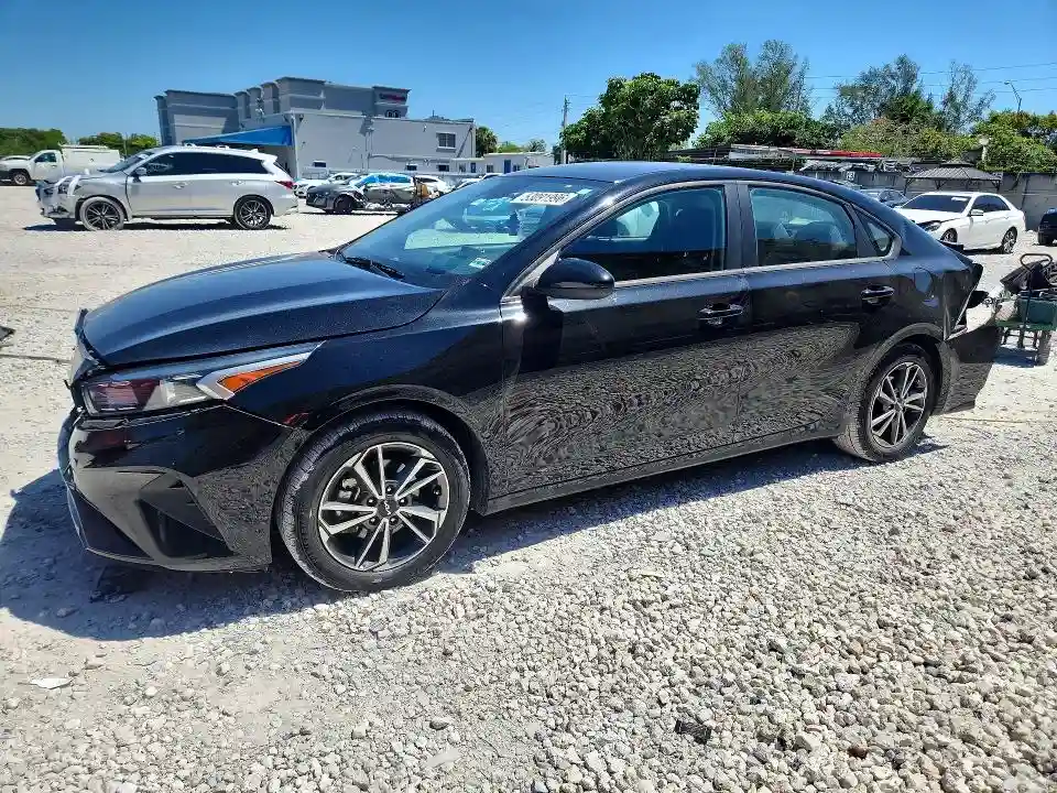 3KPF24AD1NE481713 2022 KIA FORTE-0