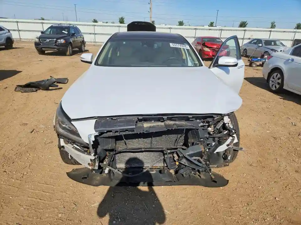 KMHGN4JE8GU113324 2016 HYUNDAI GENESIS-4