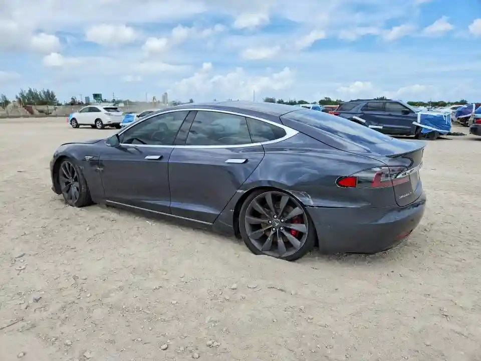 5YJSA1E43GF143561 2016 TESLA MODEL S-1