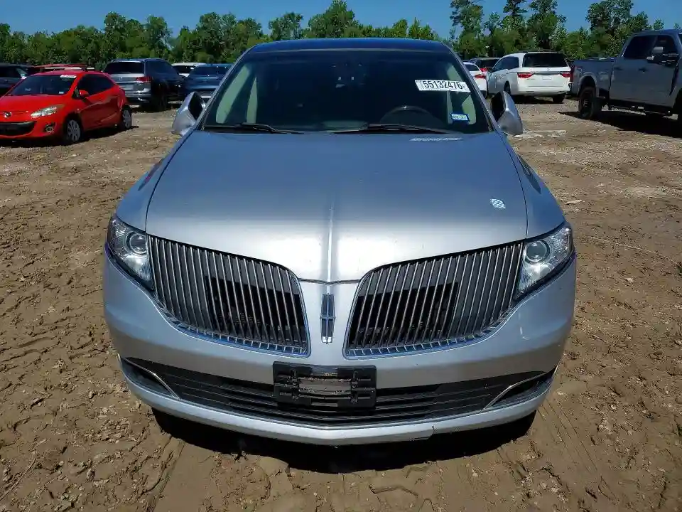 2LMHJ5AT2GBL00542 2016 LINCOLN MKT-4