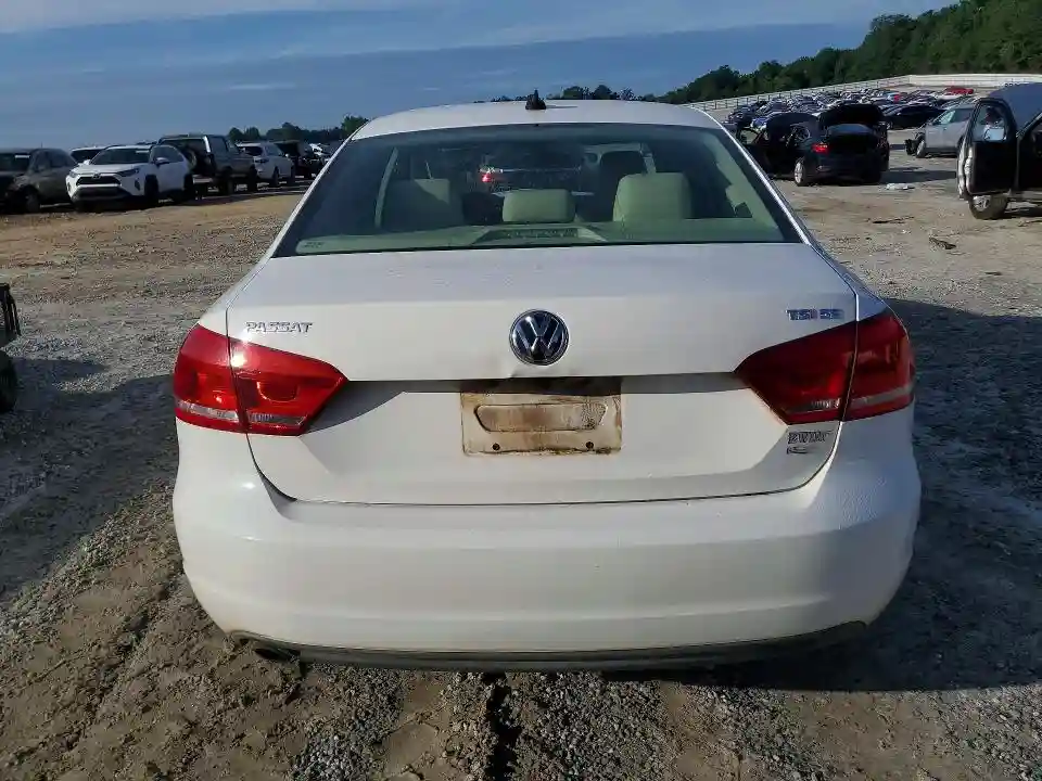 1VWBS7A38EC100824 2014 VOLKSWAGEN PASSAT-5