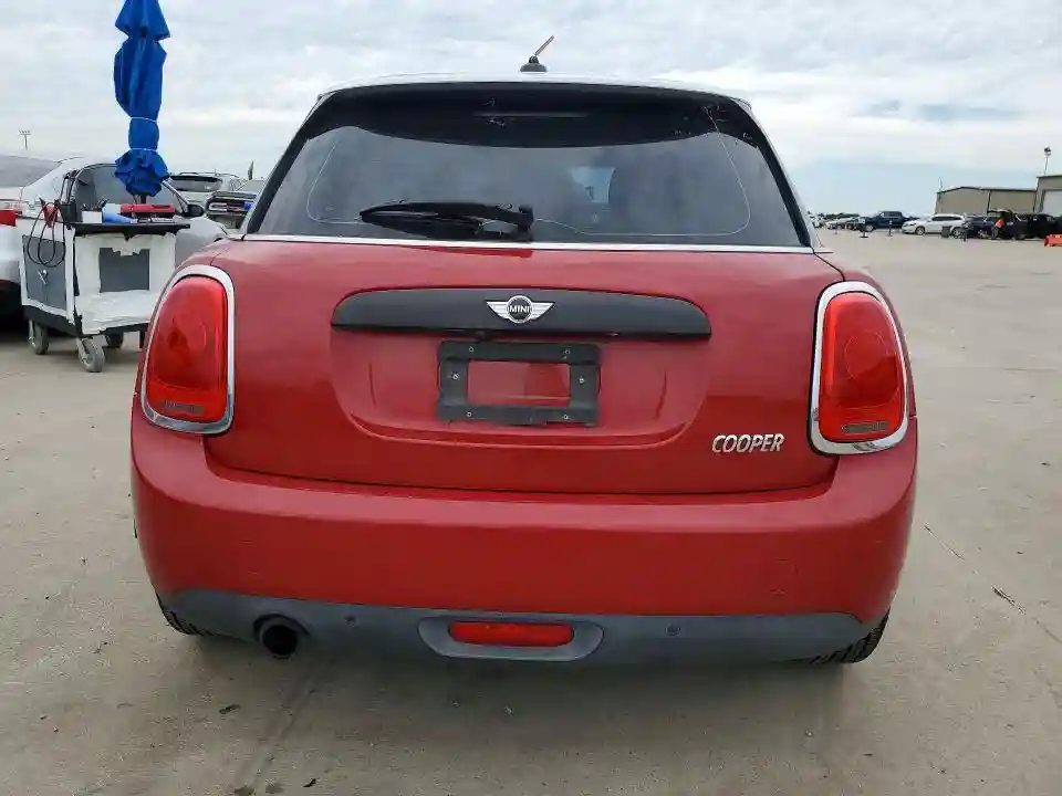 WMWXU1C53G2E16798 2016 MINI COOPER-5