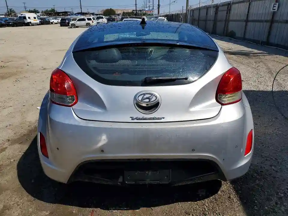 KMHTC6AD8DU108255 2013 HYUNDAI VELOSTER-5
