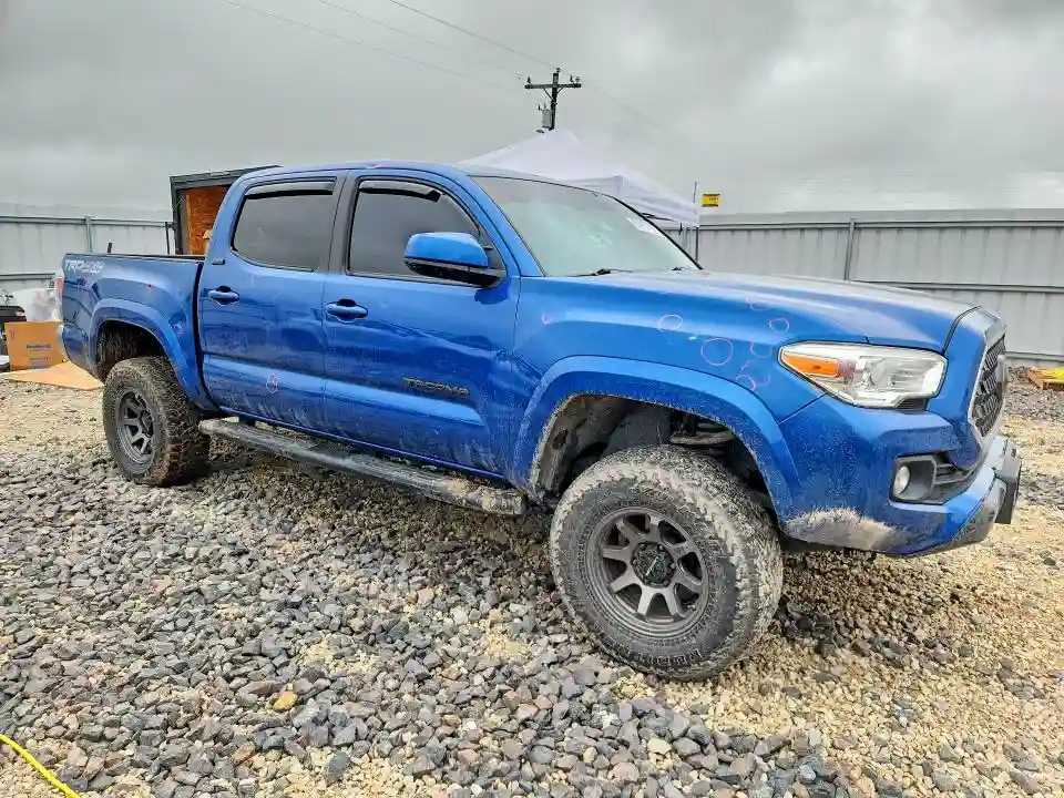 3TMCZ5AN0JM177785 2018 TOYOTA TACOMA-3