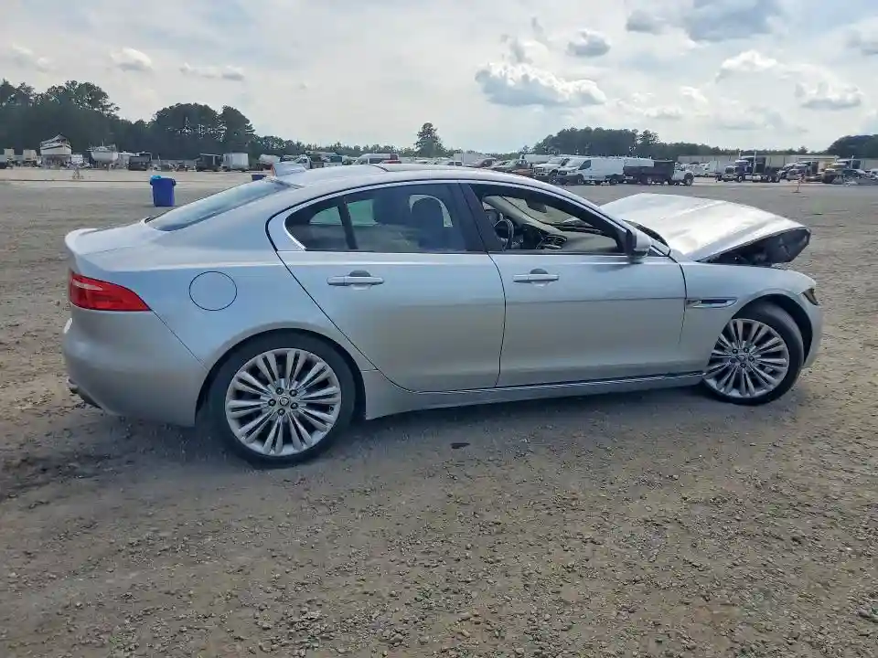 SAJAR4BG9HA947881 2017 JAGUAR XE-2