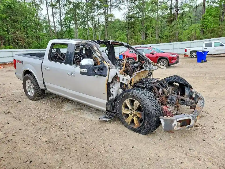 1FTEW1E50JFB09023 2018 FORD F-150-3