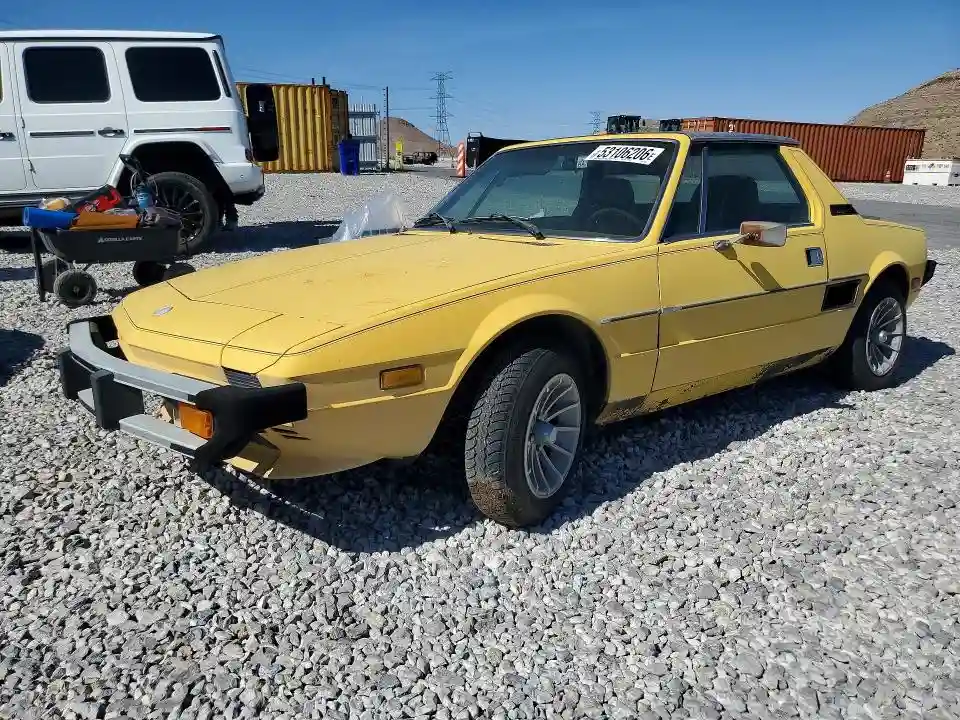 128AS0055503 1976 FIAT UK-0