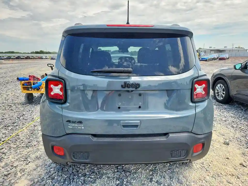 ZACCJBBB5JPH75670 2018 JEEP RENEGADE-5