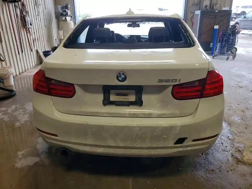 WBA3B1G58ENS78361 2014 BMW 3 SERIES-5