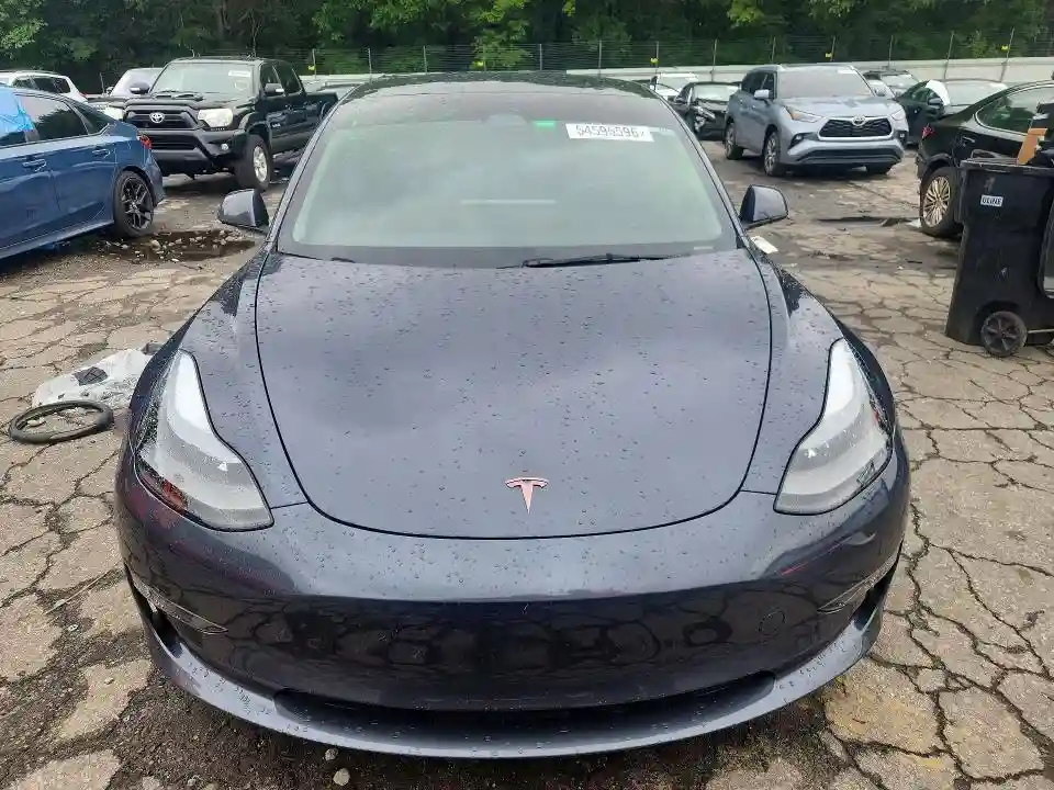 5YJ3E1EA3PF680266 2023 TESLA MODEL 3-4