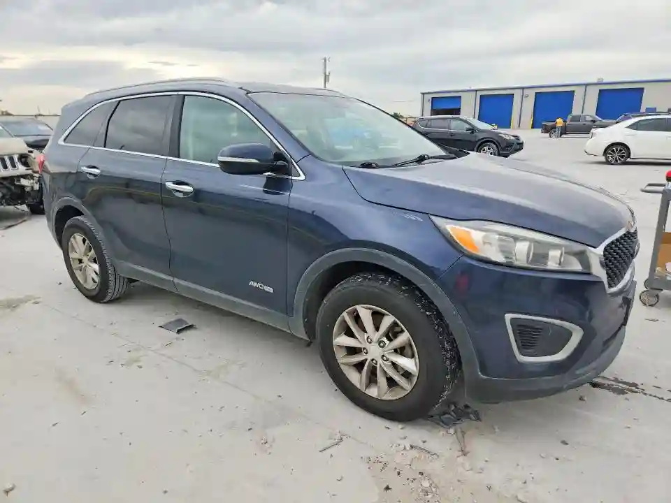 5XYPGDA58GG002854 2016 KIA SORENTO-3