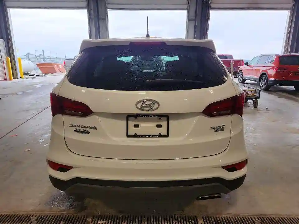 5NMZTDLB7JH062872 2018 HYUNDAI SANTA FE-5