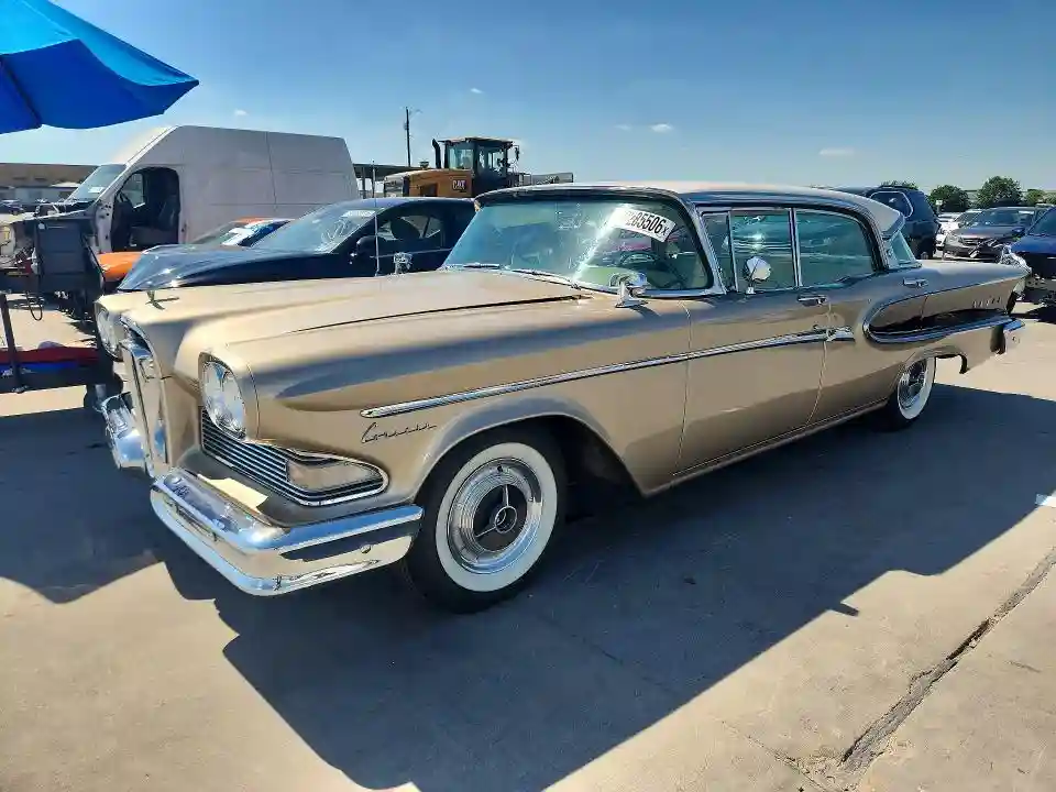 X8SX704466 1958 FORD SADAN-0