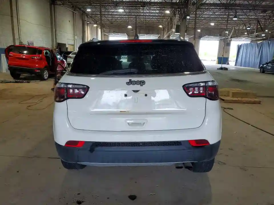 3C4NJDCB8LT119820 2020 JEEP COMPASS-5