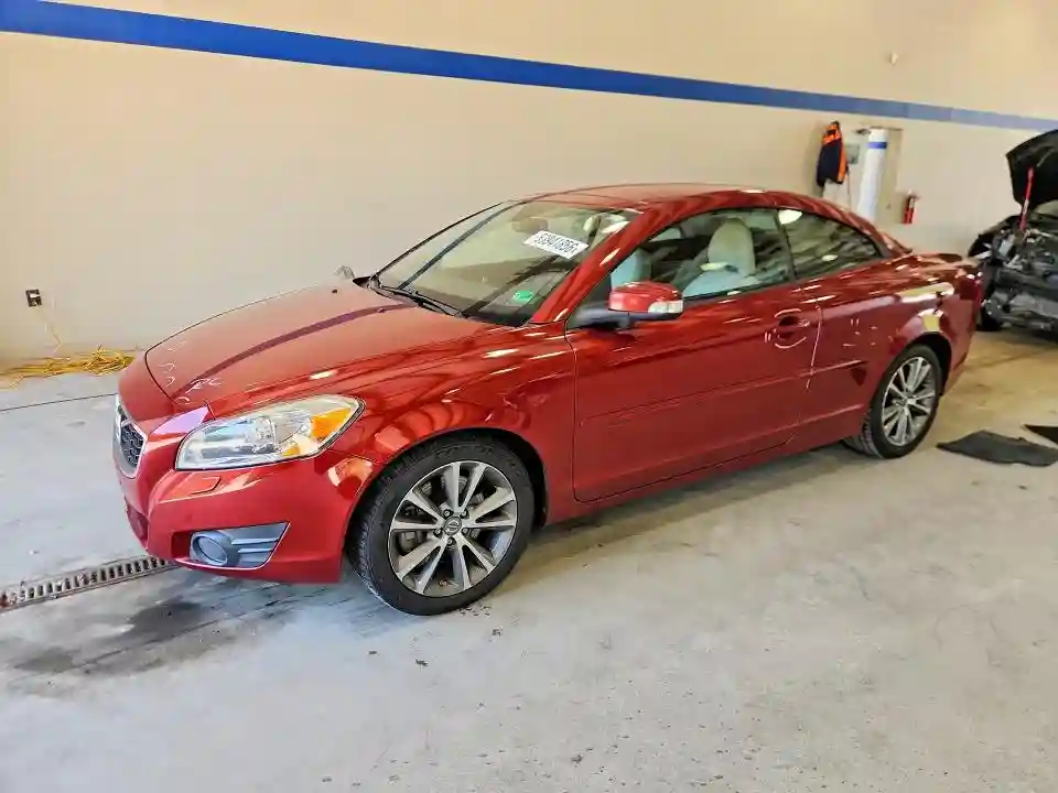 YV1672MC6BJ108085 2011 VOLVO C70-0
