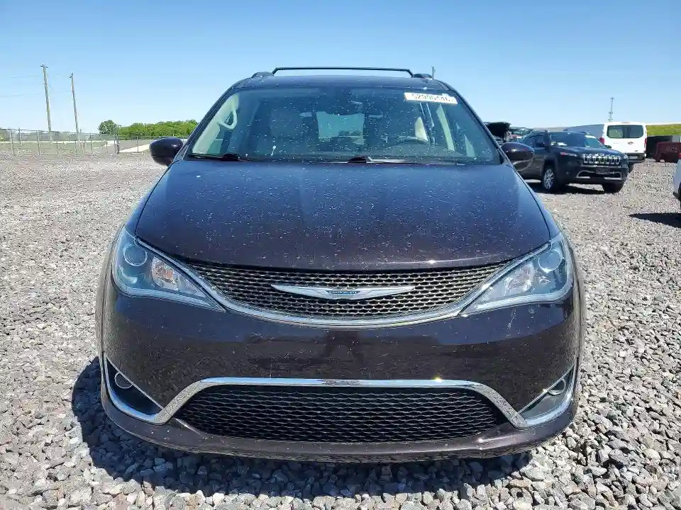 2C4RC1BG9HR525428 2017 CHRYSLER PACIFICA-4