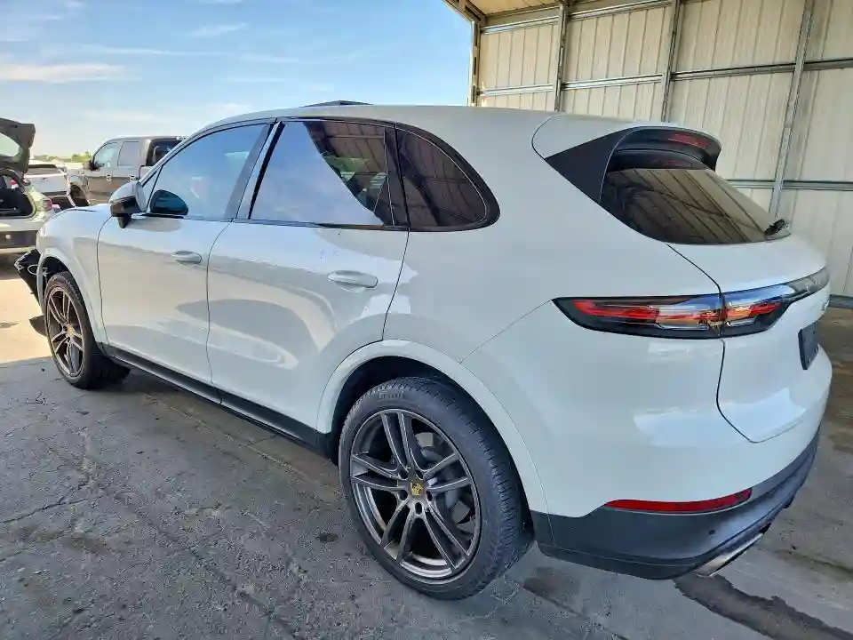 WP1AA2AY7KDA03277 2019 PORSCHE CAYENNE-1