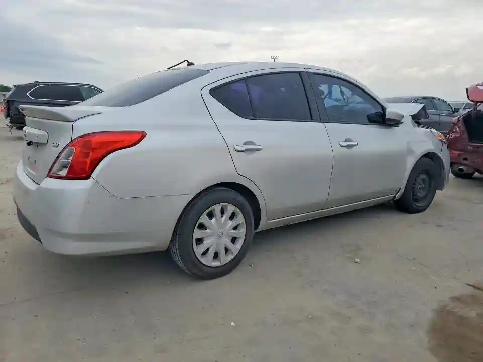 3N1CN7AP7JK397514 2018 NISSAN VERSA-2