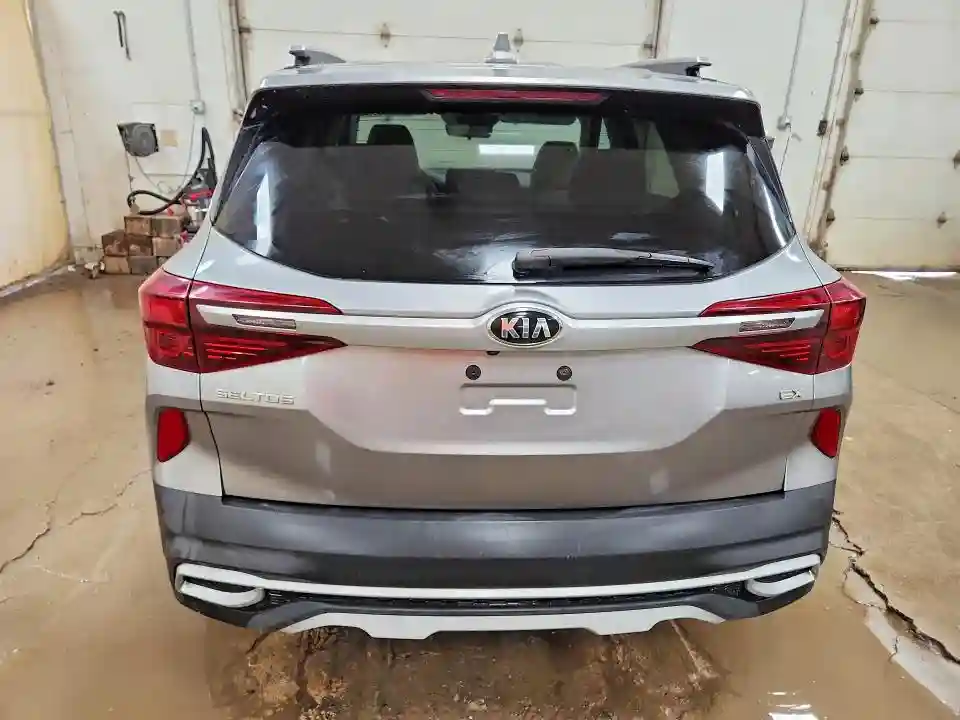 KNDERCAA6M7214668 2021 KIA SELTOS-5