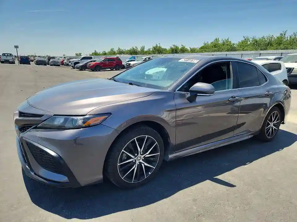 4T1G11AK7NU698202 2022 TOYOTA CAMRY-0