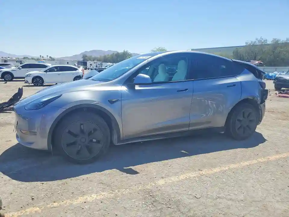 7SAYGDEE1SF278651 2025 TESLA MODEL Y-0