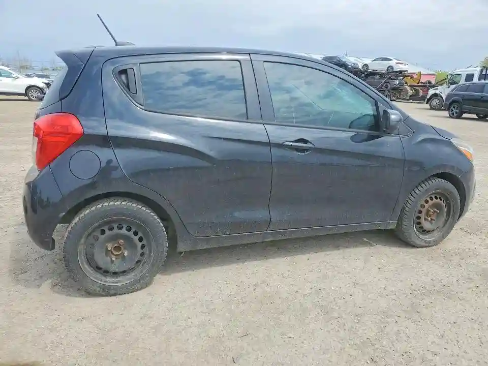 KL8CC6SA4GC579766 2016 CHEVROLET SPARK-2