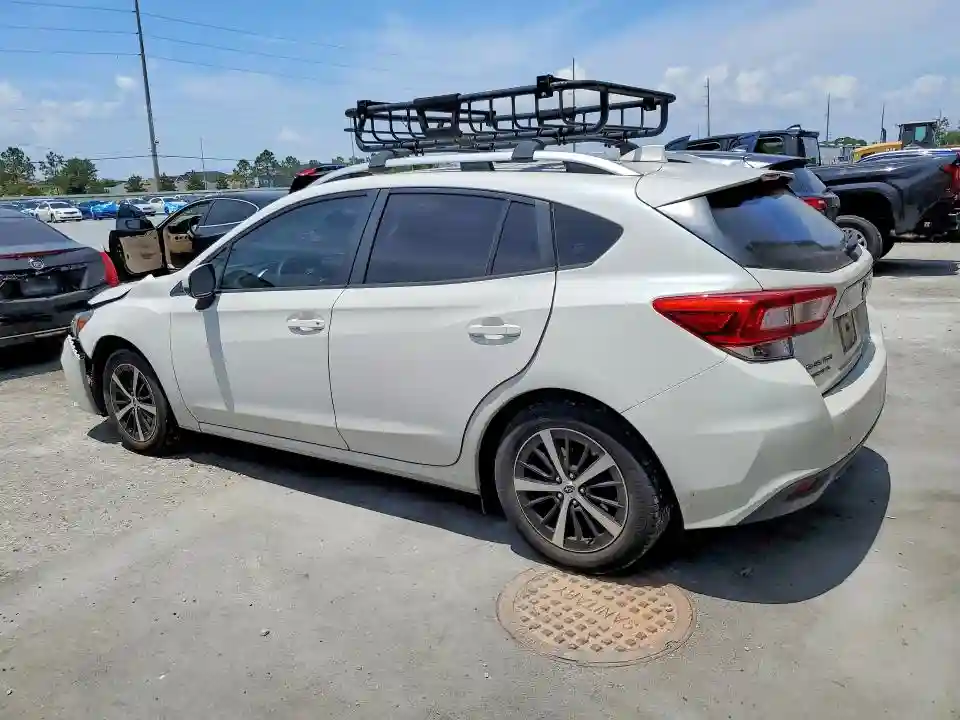4S3GTAC66K3728869 2019 SUBARU IMPREZA-1