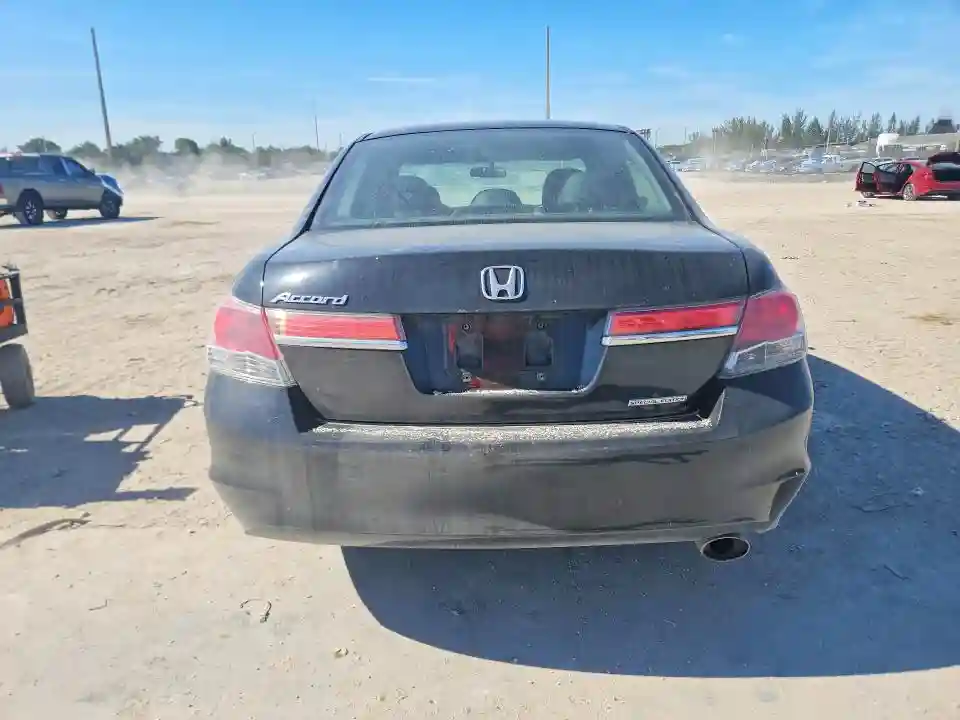 1HGCP2F67CA246205 2012 HONDA ACCORD-5