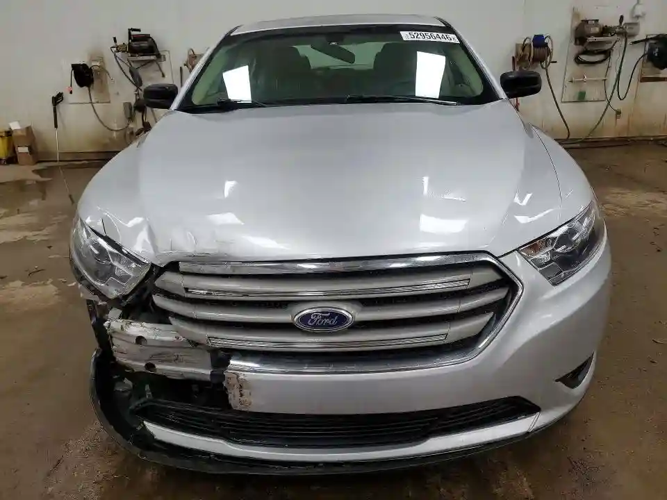 1FAHP2D84FG152010 2015 FORD TAURUS-4