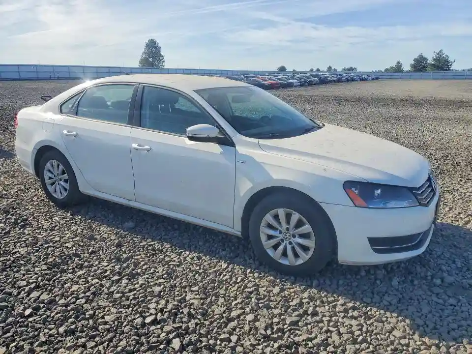 1VWAP7A35DC142055 2013 VOLKSWAGEN PASSAT-3