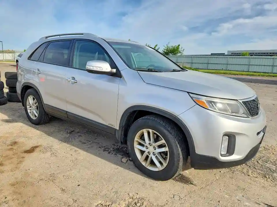5XYKTCA62FG634529 2015 KIA SORENTO-3
