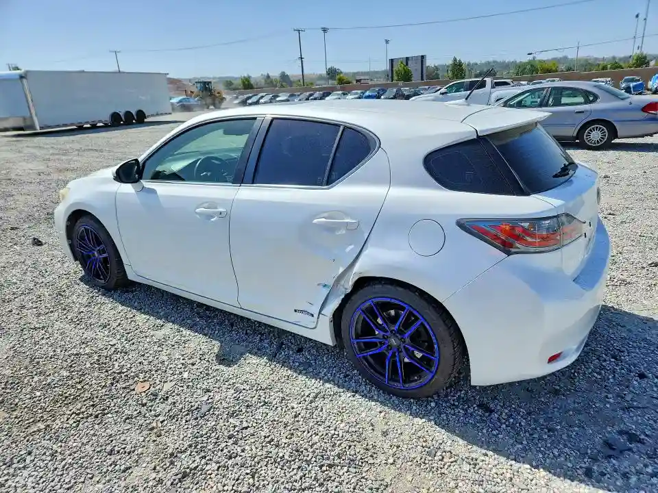 JTHKD5BHXC2100627 2012 LEXUS CT 200-1