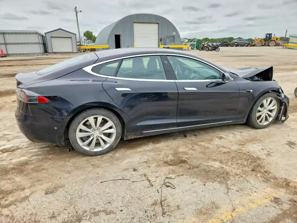 5YJSA1E28HF199334 2017 TESLA MODEL S-2