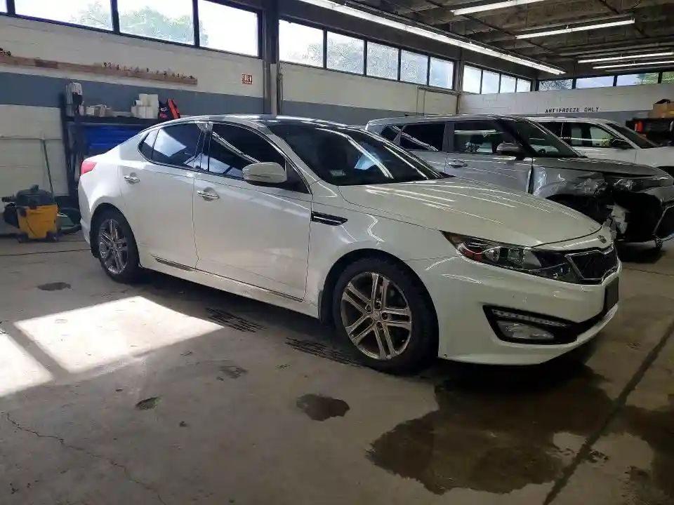 5XXGR4A61DG242850 2013 KIA OPTIMA-3