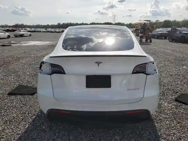 7SAYGDEF0NF517779 2022 TESLA MODEL Y-5